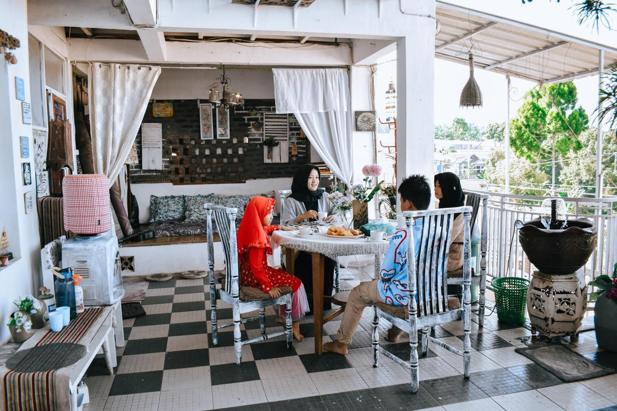 Imah Seuri By Kaya Rooms Tutugan Exteriér fotografie