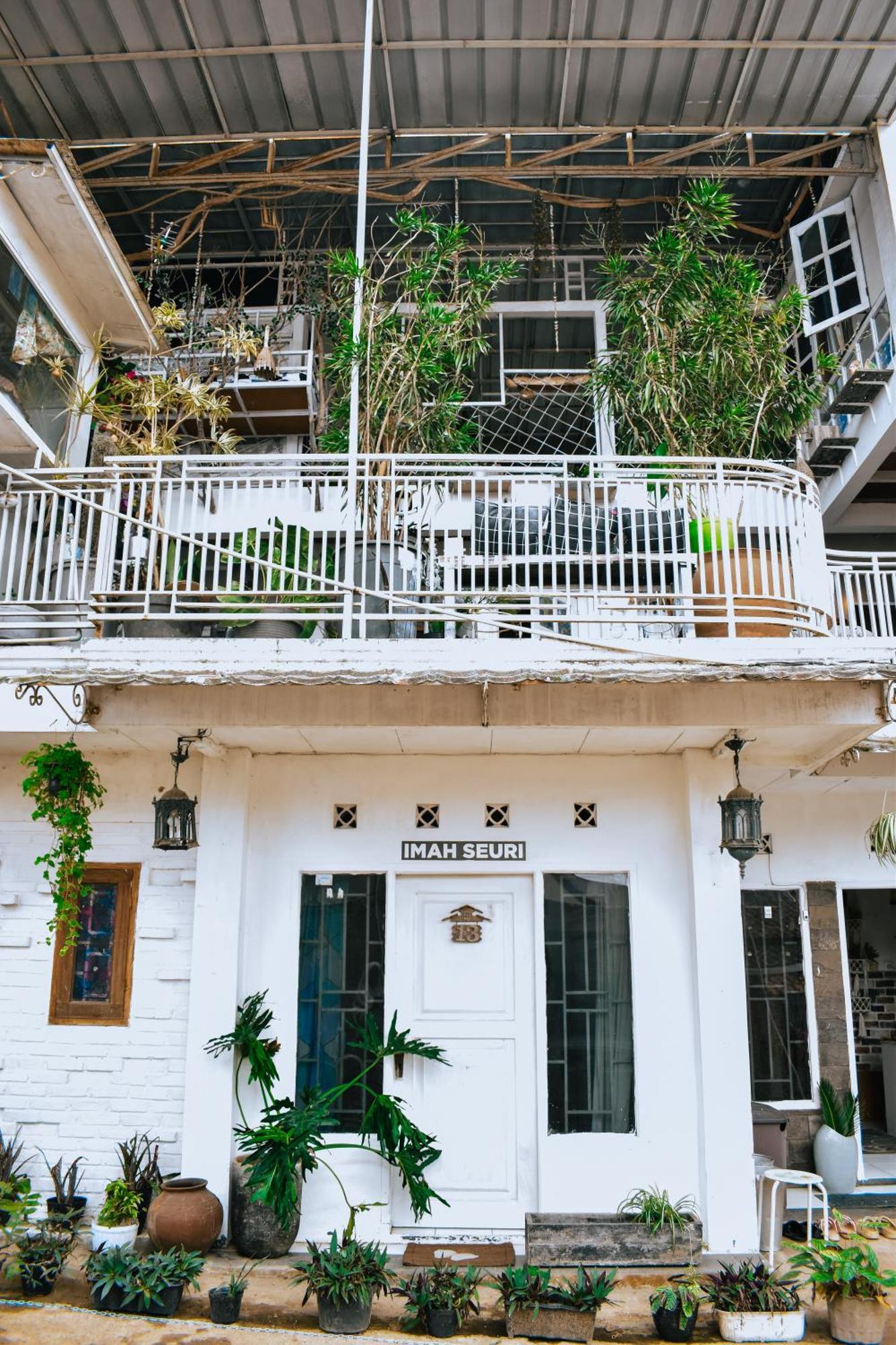 Imah Seuri By Kaya Rooms Tutugan Exteriér fotografie